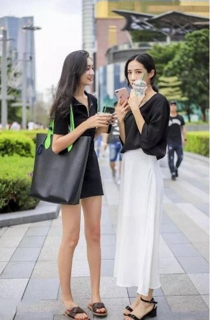 大气|街拍:小姐姐白里透红的肤色,穿着显优雅大气风范