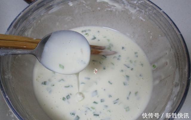 简便|儿子迷上这早餐,做法简便快速,脆糯咸香,天天让我给他做