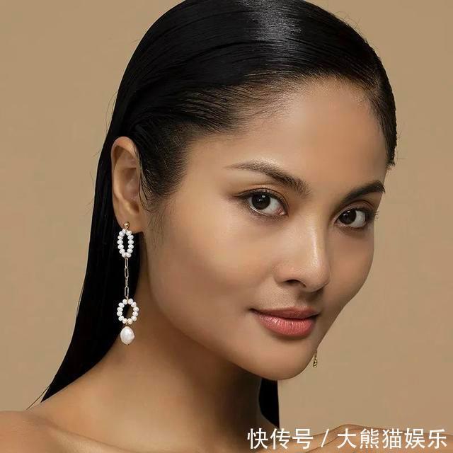 珍珠饰品|年轻人越来越爱珍珠配饰，看看都有哪些明星带火的款
