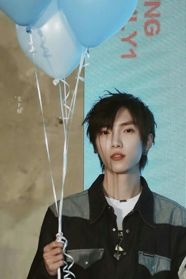 颜值|实力强劲的新兴男团R1SE,高颜值花美男让人眼前一亮