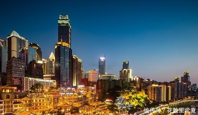 当代|卖出300亿!当代年轻人的首选原来是它,一家特产店已经月赚70万