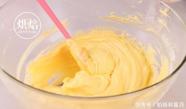  宝宝|爱吃玉米的宝宝都在收藏 无需打发 搅拌即烤的玉米酥粒蛋糕