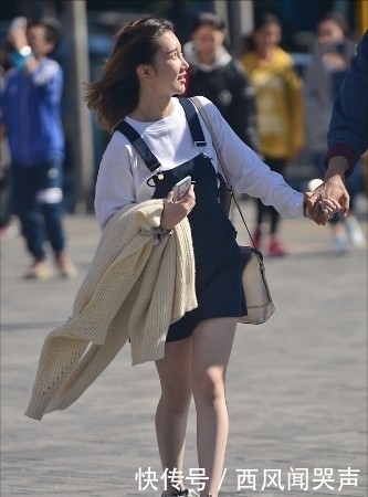 美腿|街拍:热夏,性感潮女,美腿秀翻天!