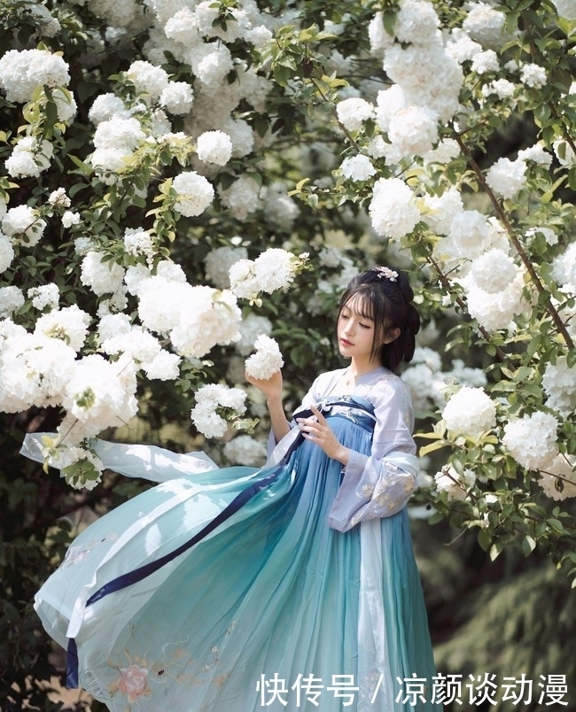 追君颜|花下佳人影入眼,此生只为追君颜!