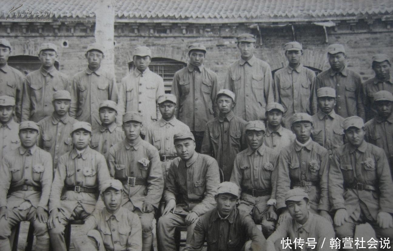 势不可挡|林彪率四野在东北势不可挡, 却被身边心腹背叛, 后来更是无人敢提