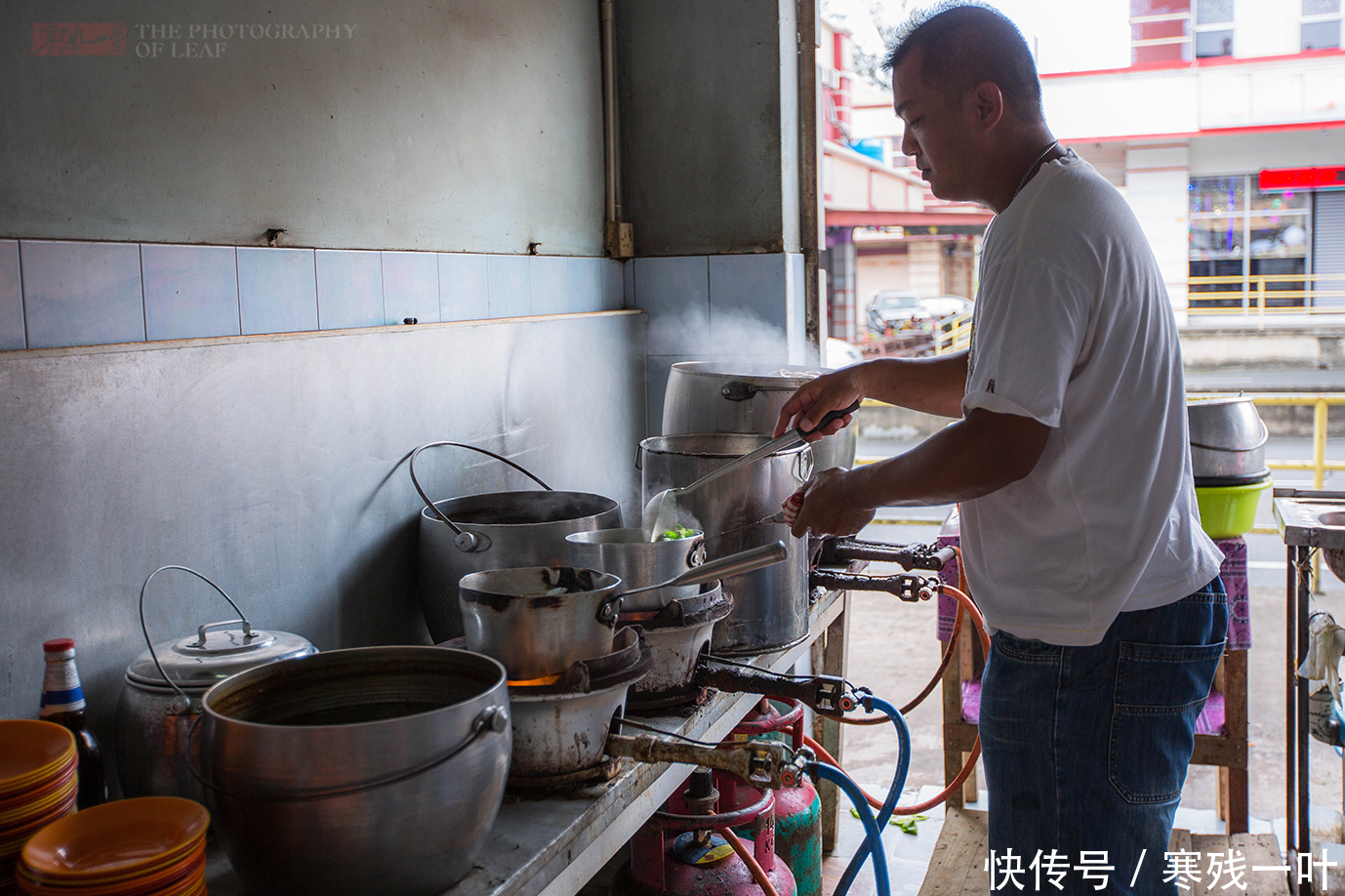 人人|肉骨茶福建人创造的美食，东南亚人人都在吃，为何国内很少能吃到