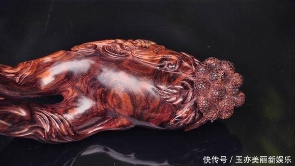  黄花梨|不就是个木头椅子吗 这张黄花梨的椅子凭什么能卖七千万