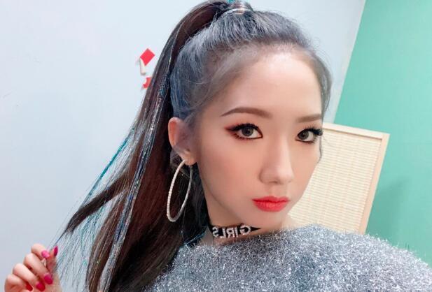  成名|孟美岐透露，在成名前，曾在韩国当练习生，一天只能睡三个小时