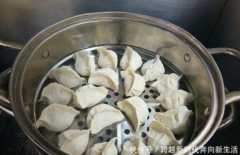 清爽|三伏天,多给家人吃饺子,清爽不腻,护脾胃营养好,一盘吃不够