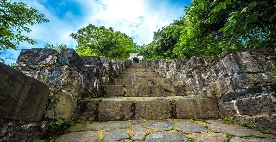 遵义播州|明朝火炮的威力到底多厉害？来看播州海龙屯飞龙关边的断壁残垣