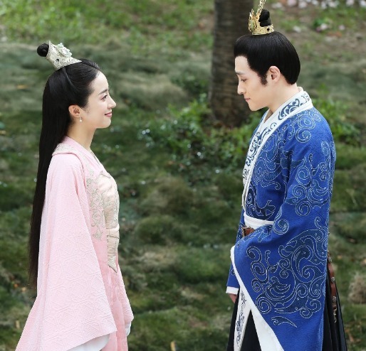 骑马|他是皇帝却被皇后欺负的离家出走,骑马痛哭三十里地