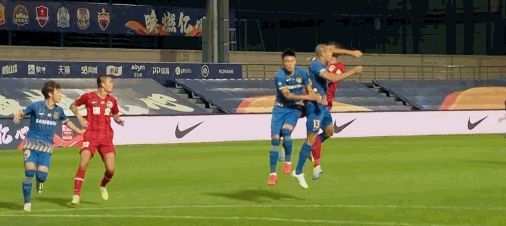  年半|掩面哭泣！中超断腿外援时隔1年半复出就破门，球队主教练都没有