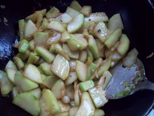 肠道|秋天,遇到菜多买10斤,肠道通畅了,肚子越来越瘦,皮肤水嫩