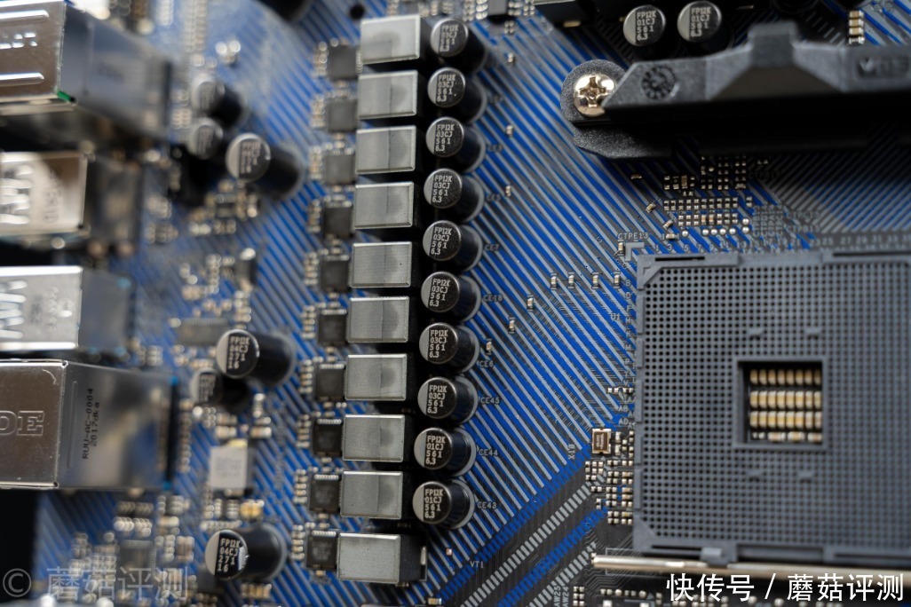  华擎|一块性价比超高的B550主板、华擎B550 Extreme4极限玩家主板 评测