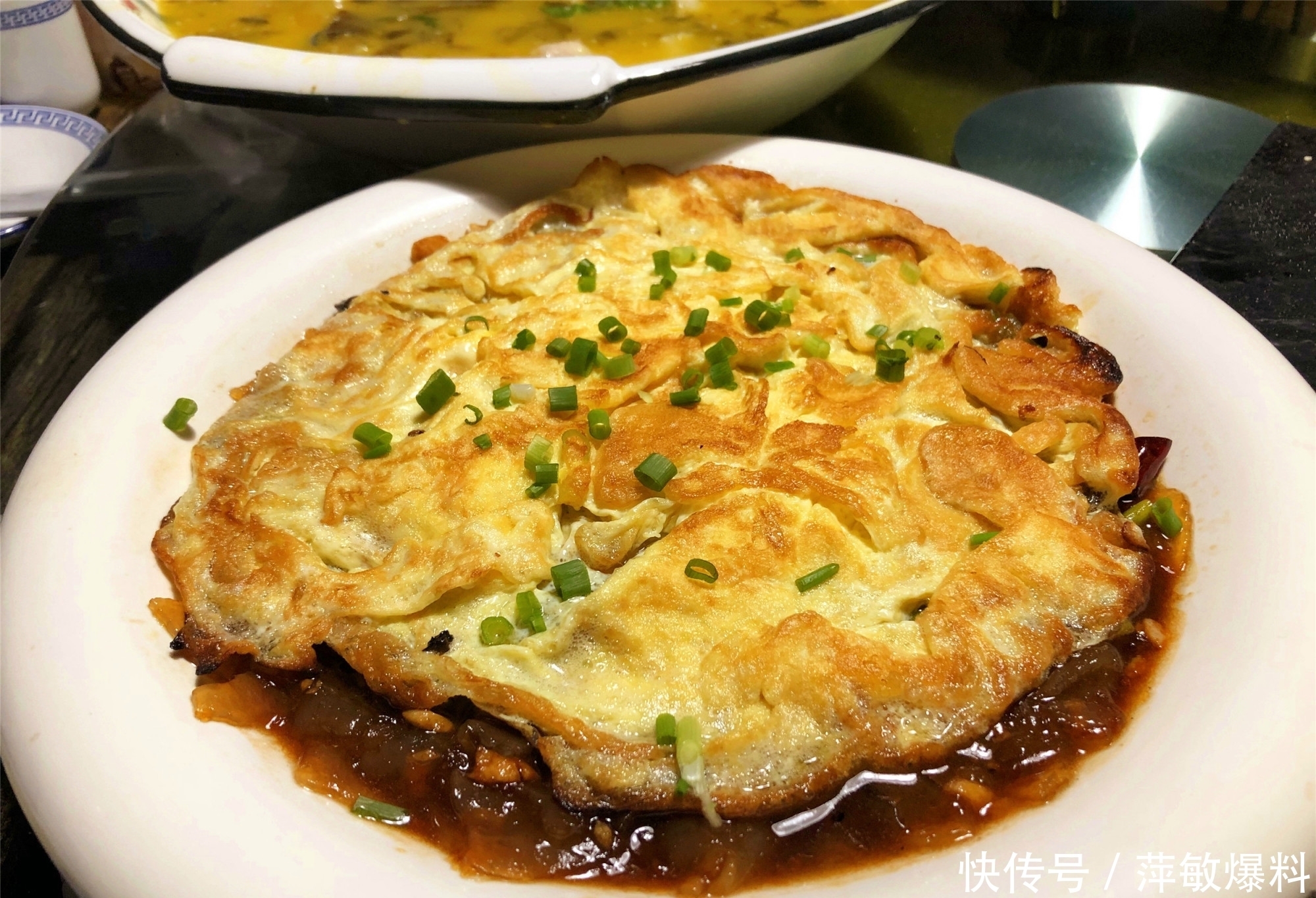 江小白|侄子考上好大学请吃饭,330元点7盘硬菜,年轻人喝的酒真接受不了