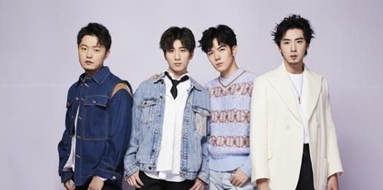 阵容|继吉克隽逸后《歌手》再次放大招,在线阵容连续淘汰两人几成定局