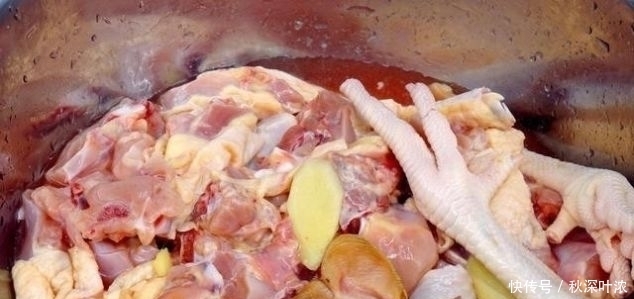 冻鸡|无论炖鲜鸡冻鸡, 切记不要焯水, 大厨教你一招, 肉鲜嫩营养不流失