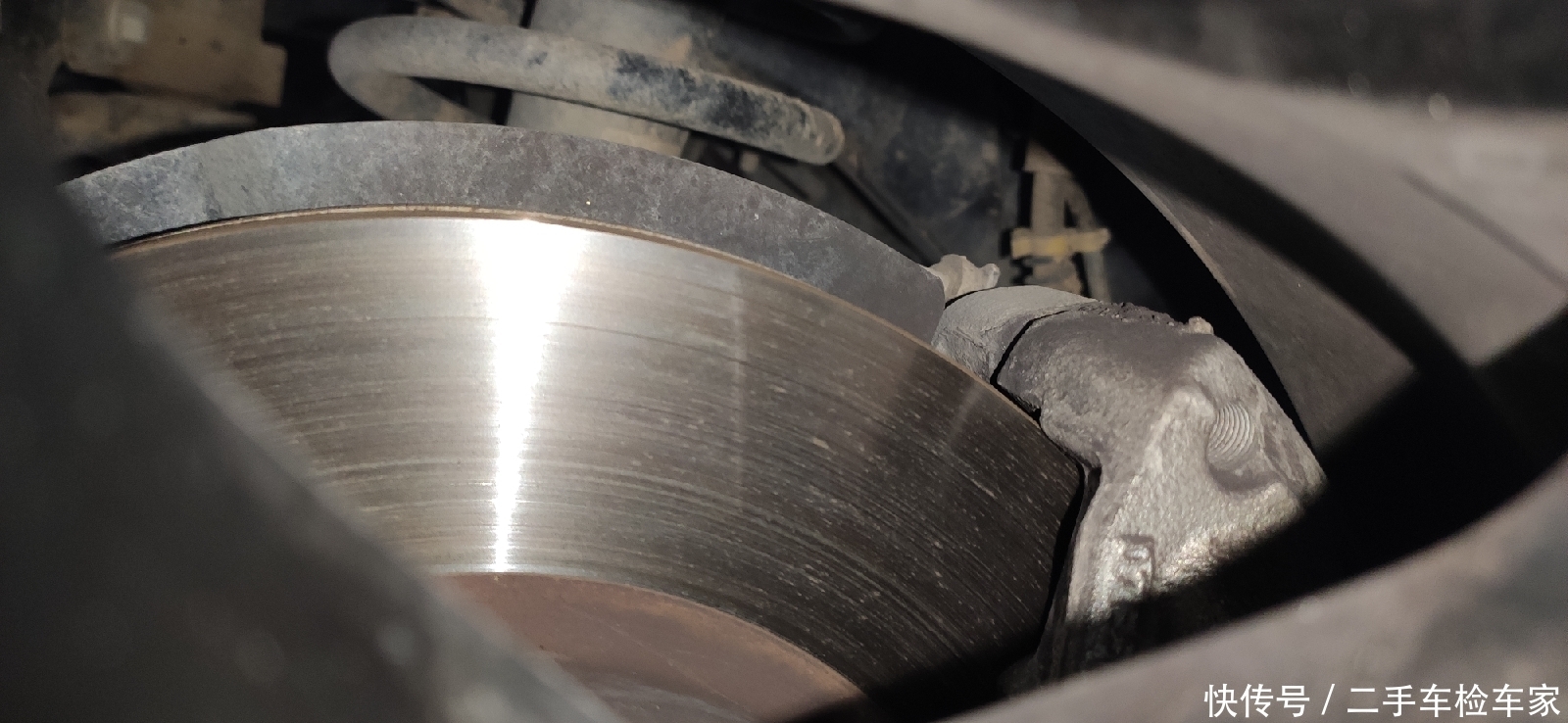 报价|女王的抉择!这辆路虎连气囊都没有报价却高达70万,买家:值!