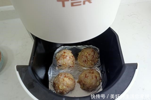 做法|我家今天的早餐,又香又好吃,挺简单的,网友这做法第1次见