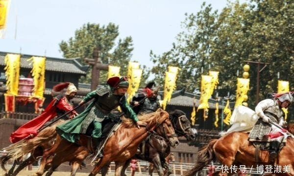 五虎上将|此人杀了庞统, 诸葛亮用了一计, 3个五虎上将才活捉了他