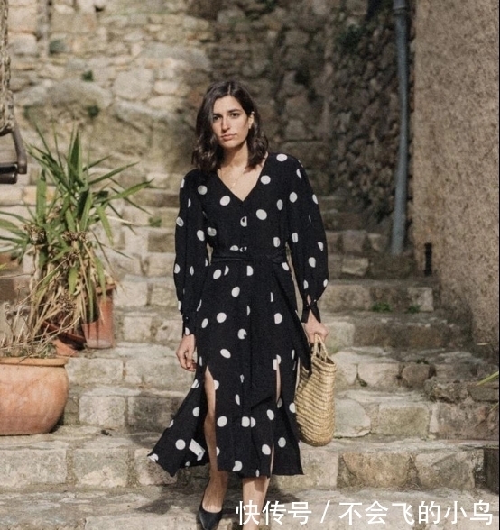  搭配|夏季最具魅力的波点穿搭！一定要看以下几套搭配，浪漫而又活泼
