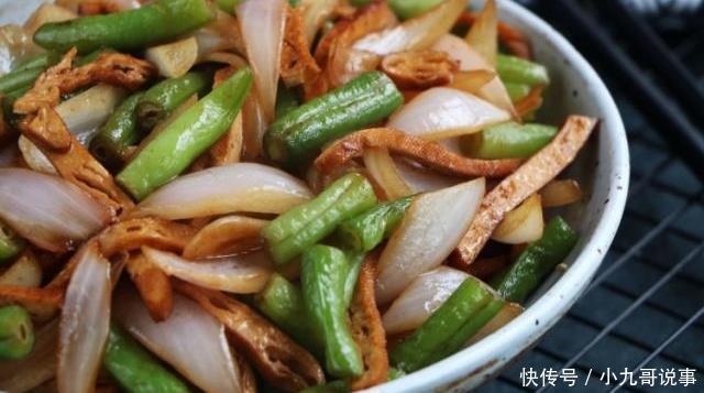 孩子|这三样素菜一起炒,实在太好吃了,三天两头给孩子吃,提高免疫力