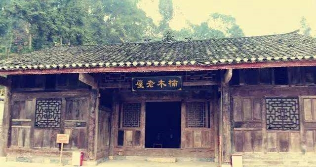  祖屋|最“富裕”的贫困户，住了一辈子的祖屋价值8亿，无人敢拆