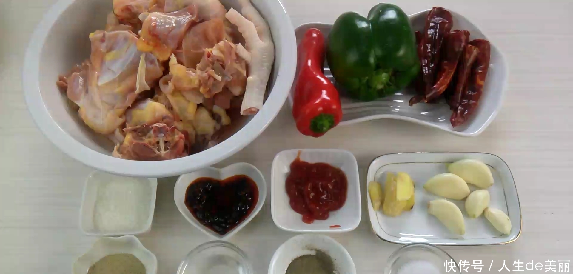 翻炒|大盘鸡的制作方法家常菜,这样做出的大盘鸡特别入味,真是太好吃