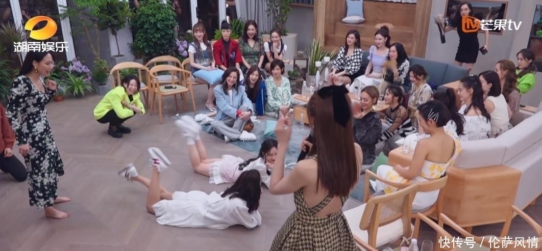  乘风破浪|《乘风破浪的姐姐》，那些你没注意到的小细节