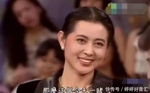  春晚|1991年，春晚出现“重大事故”，倪萍用4张白纸救场，堪称神级教科书