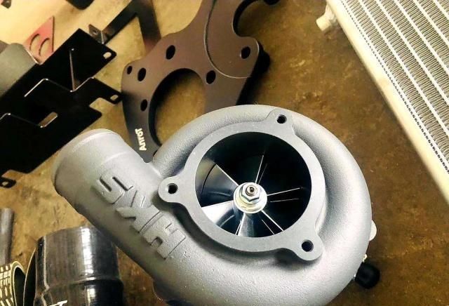 机械|兰德酷路泽(陆巡)HKS机械增压改装作业,提升40%功率,越野更强