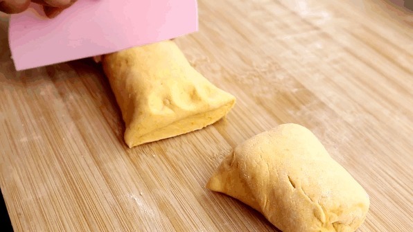 肉夹馍|这种南瓜千层饼,在家就能做,口感独特,馅料丰富,比肉夹馍还香