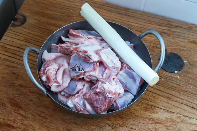  羊肉|羊肉的家常做法，没有羊骚味，肉香四溢还不腻！