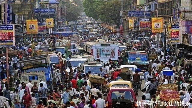 中东|中东最有钱的国家, 一半人口是印度人, 快要印度化了