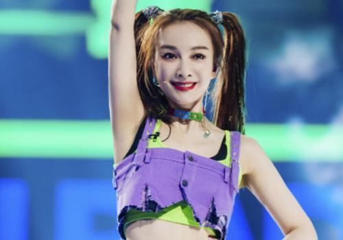 节目|《乘风破浪》冲浪榜更新,第一名已经被淘汰,吴昕万茜名次厉害了