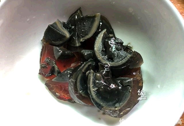 胡萝卜素|入秋后最该吃的蔬菜,胡萝卜素是胡萝卜3倍,被誉为“蔬菜皇后”