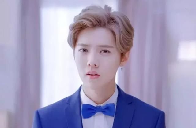 留下|《跑男》他曾被踢出局,因邓超baby说情才留下-如今和鹿晗是兄弟