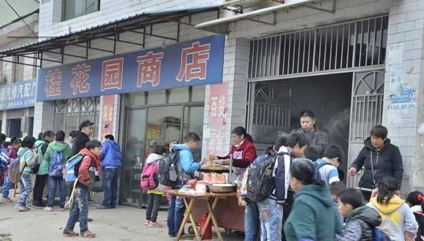 苦劝|“性早熟”的娃越来越多，医生苦劝这些食物上了黑名单，别坑娃