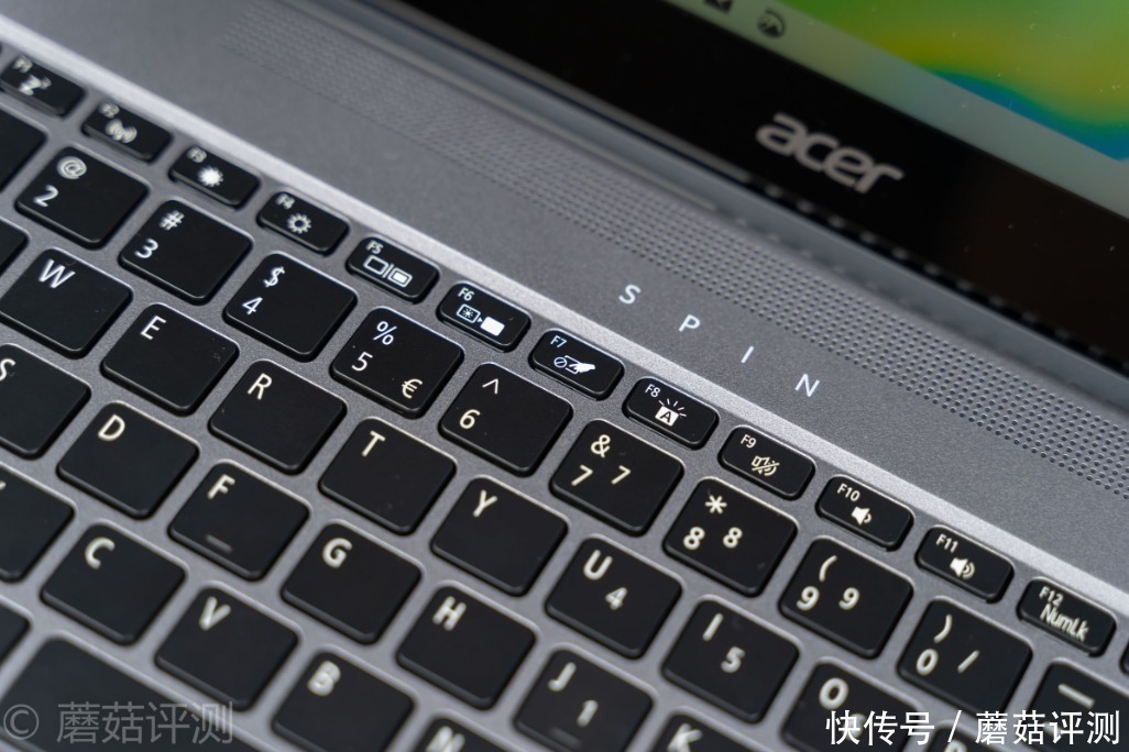  翻转|极致轻薄，自由翻转，细节出众、宏碁蜂鸟Spin 5百变2K轻薄本 评测