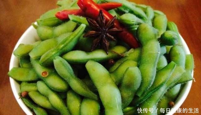 实用|煮毛豆想要颜色翠绿的秘诀,原来全靠这勺“它”,简单实用哦!