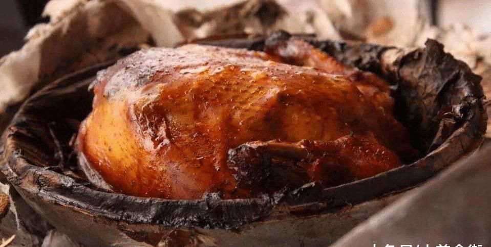 花鸡|越南“天价”网红鸡,500元一只,退也退不掉,却切出个“大铁蛋”