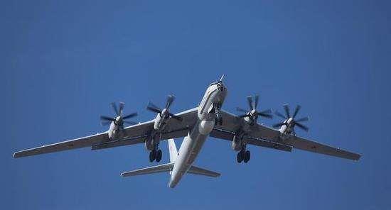 俄罗斯海军|10架轰炸机完成任务返航,美国盟友纷纷倒向俄方,白宫:实力暴露