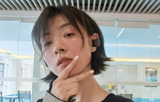  发展|淘汰者发展更好？郑希怡拿下7个代言，成团者却深陷舆论风波