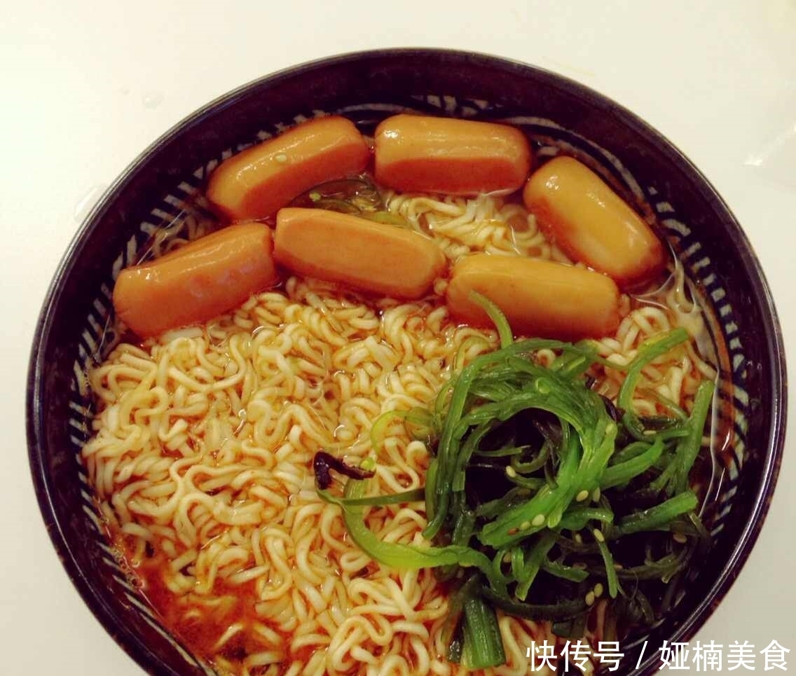 泡面|同样是泡面,为何桶装的比袋装的贵,只是因为碗吗?看完涨知识
