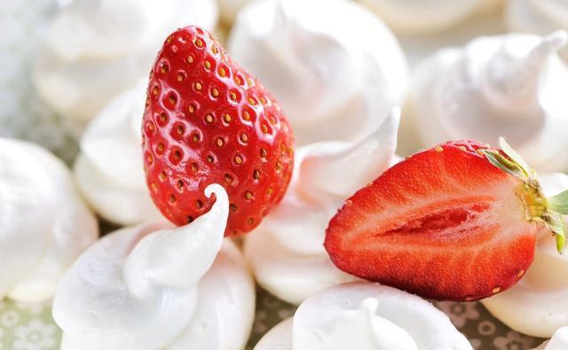  蛋糕|学点饭后甜点？来安利蓝莓芝士蛋糕的做法啦！