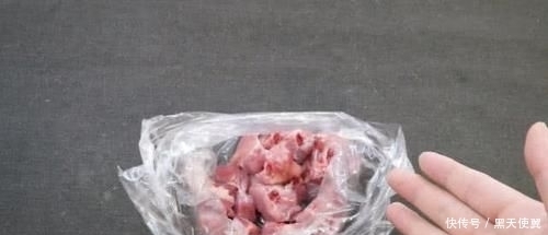  买肉|买排骨时，买肉多还是肉少的？老屠夫：难怪会上当，快告诉家人