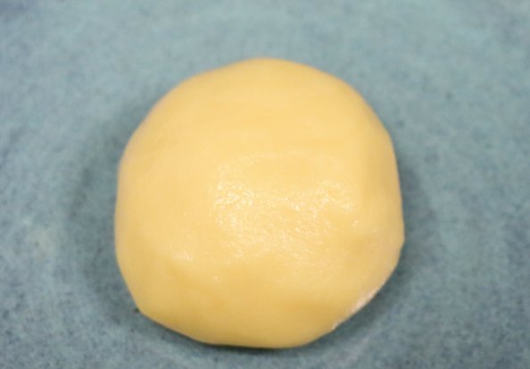 咸蛋黄|星巴克一盒美食卖1378元，却有很多人喜欢，原来是因为这个