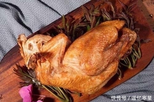 忘记|店员睡过头忘记关火,最后把锅烧干,竟意外做出一道经典美食