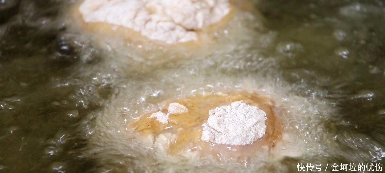 鸡翅|我教你怎么用酱油炒鸡翅。吃东西的时候不需要吐骨头。鸡肉又嫩又多汁