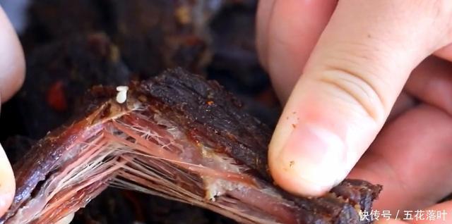  早餐|早餐店一个糯米鸡卖10元，教你在家做，软糯鲜香，出锅简单美味